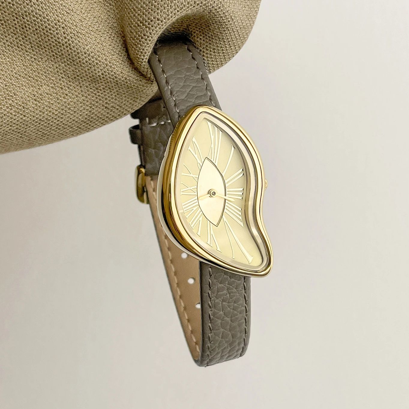 Cartier Watch Tank - Kadınlar için üst düzey Retro Yaratıcı